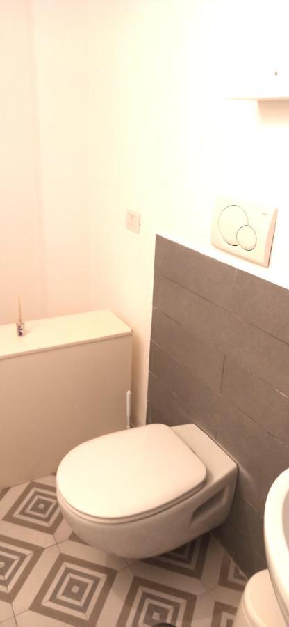 Casa Nella Pietra Viva Apartment Bari Bagian luar foto