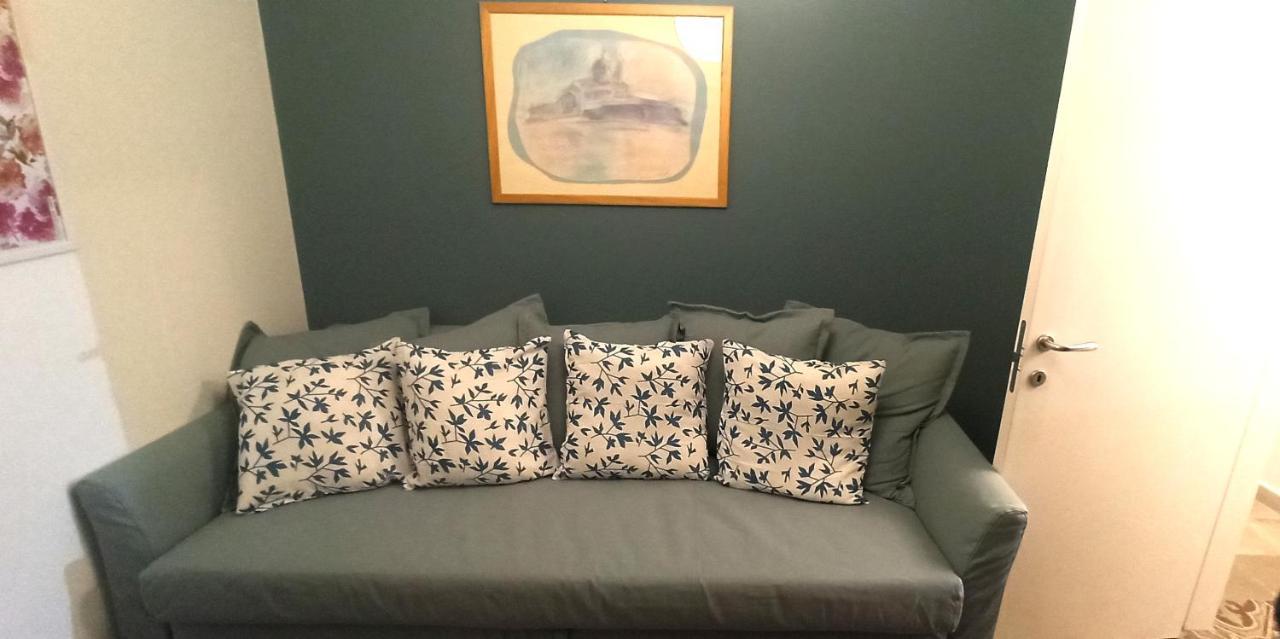 Casa Nella Pietra Viva Apartment Bari Bagian luar foto