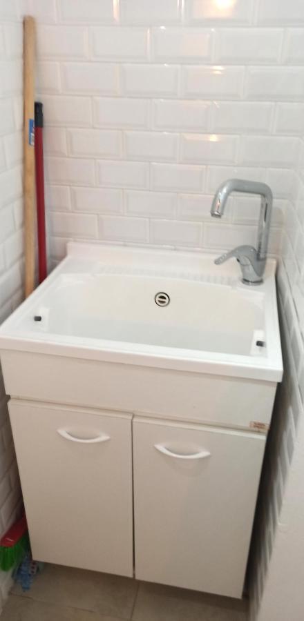 Casa Nella Pietra Viva Apartment Bari Bagian luar foto
