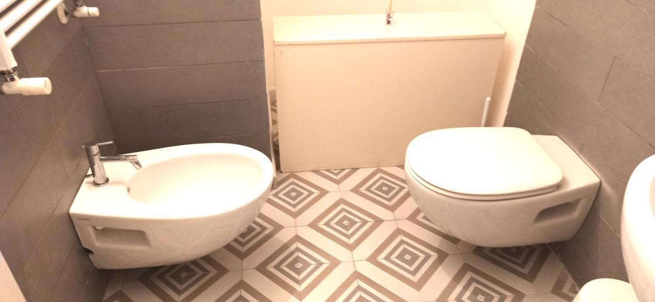 Casa Nella Pietra Viva Apartment Bari Bagian luar foto